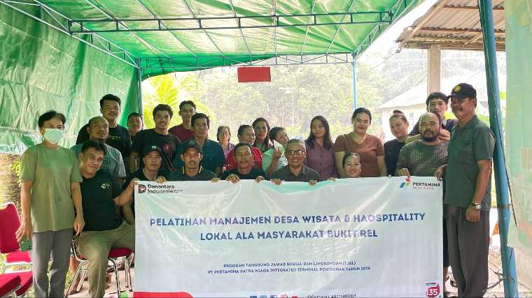 Pertamina Latih Pokdarwis Bukit Rel Kelola Wisata, Warga Pontianak Keluhkan Akses Jalan 3 Km Rusak
