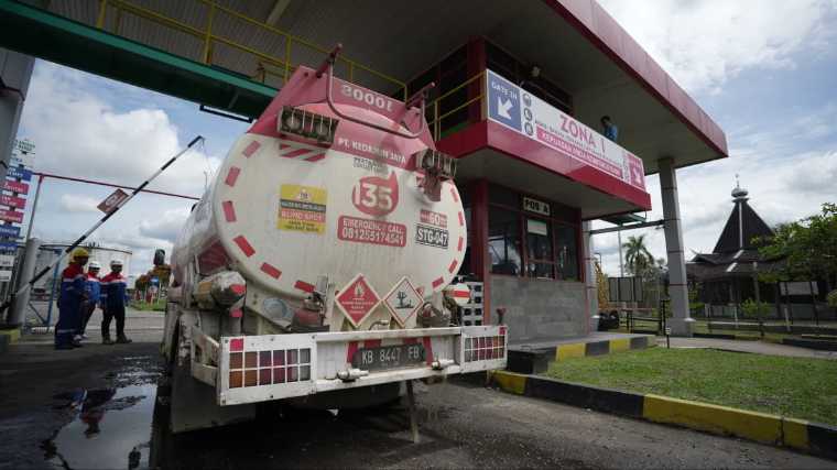 Pertamina Patra Niaga Regional Kalimantan Tambah Pasokan BBM ke SPBU Kubu Raya, Antrean Mulai Terurai