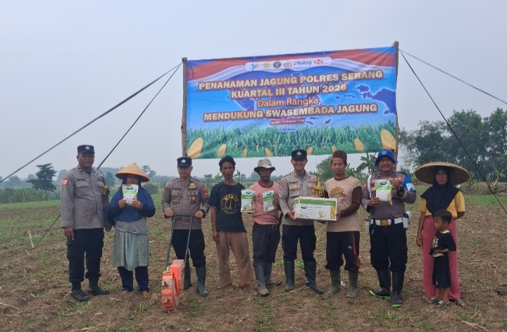 Polsek Jawilan dan Kelompok Tani Mekar Tani 1 Tanam Jagung di 20 Hektare Lahan Desa Pagintungan