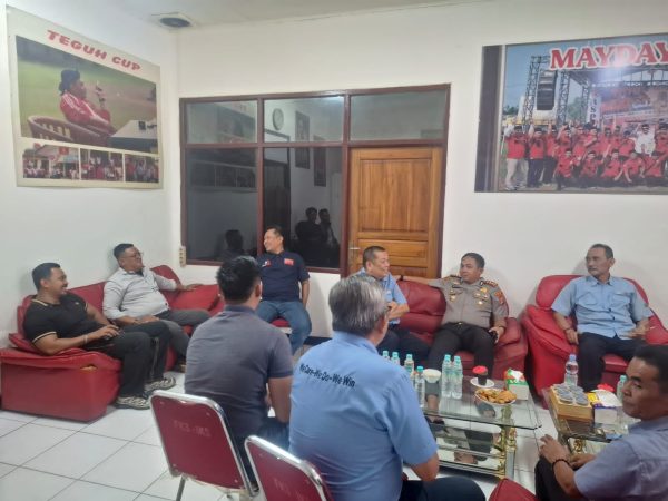 Kapolres Serang Silaturahmi ke Aliansi Serikat Pekerja dan Buruh Kabupaten Serang, Bahas Jaga Kondusivitas Wilayah