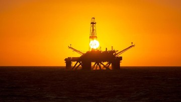 Harga Minyak Brent Naik 0,8% ke US$106,58 Imbas Serangan Houthi ke Aramco