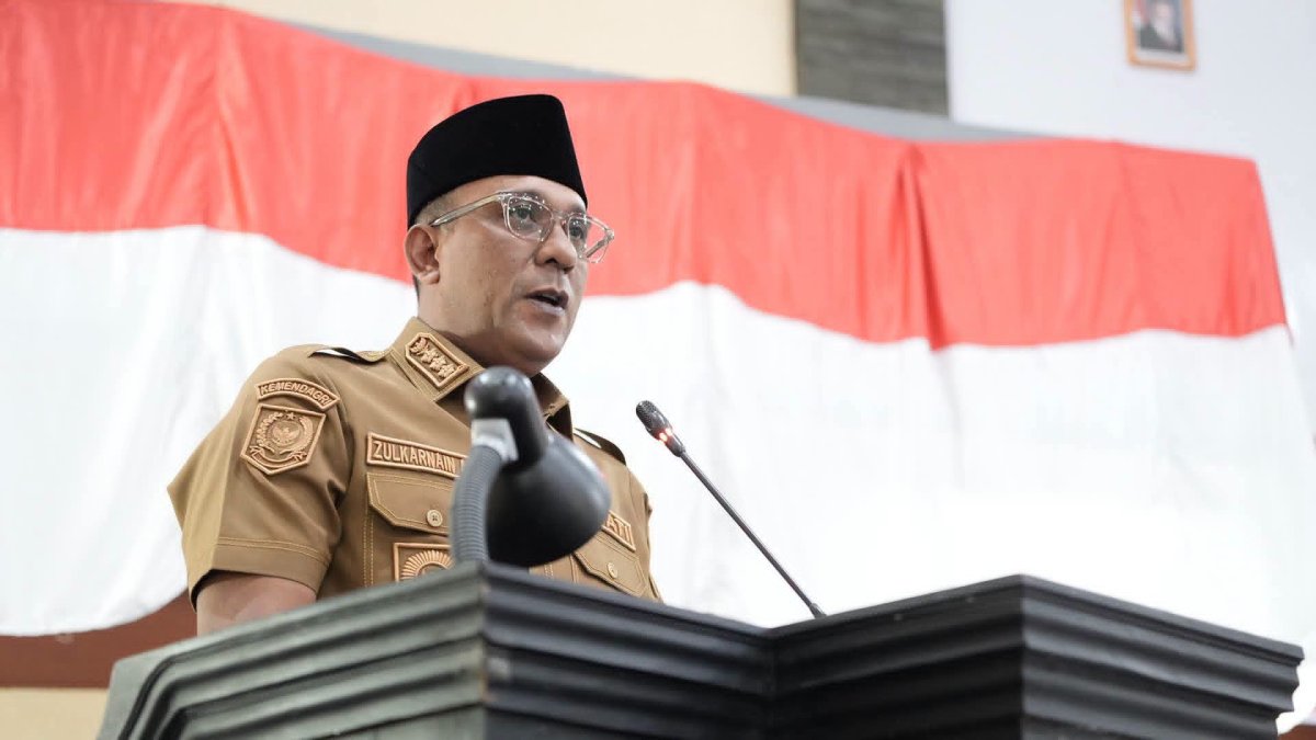 Bupati Maluku Tengah Liburkan Sekolah 3 Hari dan Terapkan WFH ASN Imbas Kabut Asap Karhutla
