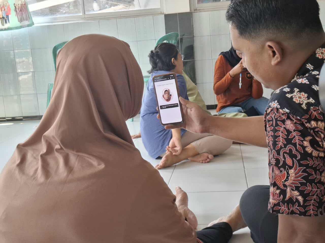 Warga Semarang Verifikasi Bansos 2027 Lewat Portal Perlinsos, Cukup 5 Menit Tanpa ke Kelurahan