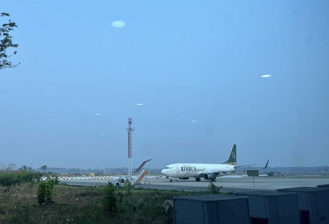 Kabut Asap Karhutla Turunkan Jarak Pandang di Bandara Djalaluddin Gorontalo Jadi 3.000 Meter, Penerbangan Masih Normal