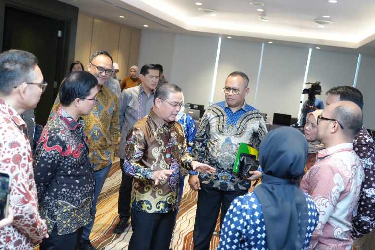 Gubernur Kalbar Ria Norsan Dorong Relawan Karhutla Dapat Perlindungan BPJS Ketenagakerjaan