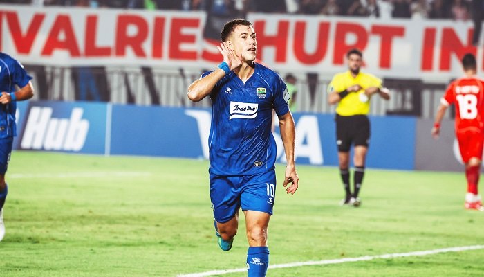 Gol Penalti Mariano Peralta Bawa Persib Bandung Tekuk Cong-Viettel 1-0 di ACL Two 2026-2027