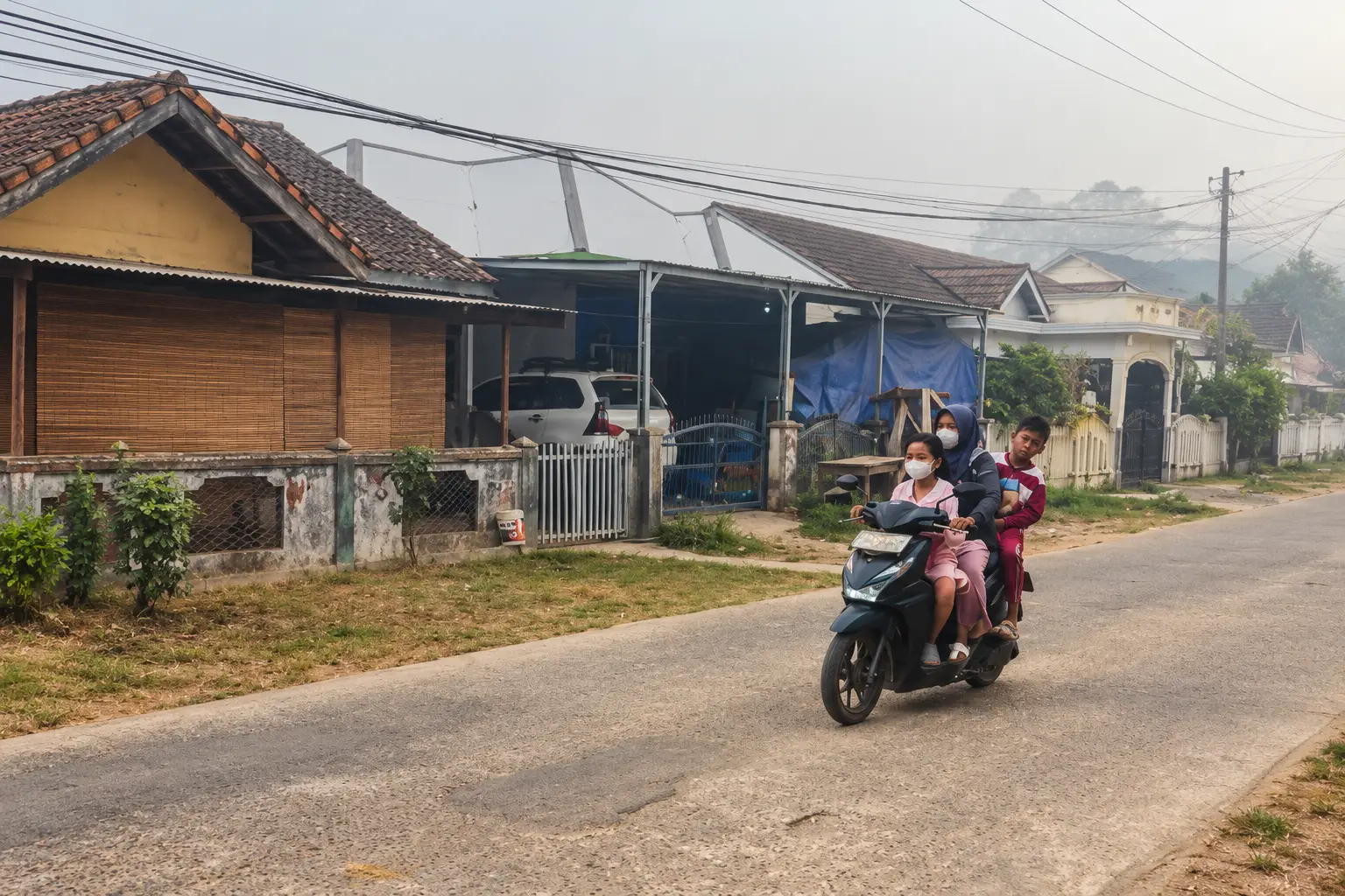 Kabut Asap Karhutla Selimuti Palembang, PM2.5 Sentuh 514,7 Mikrogram dan Warga Keluhkan Sesak Napas