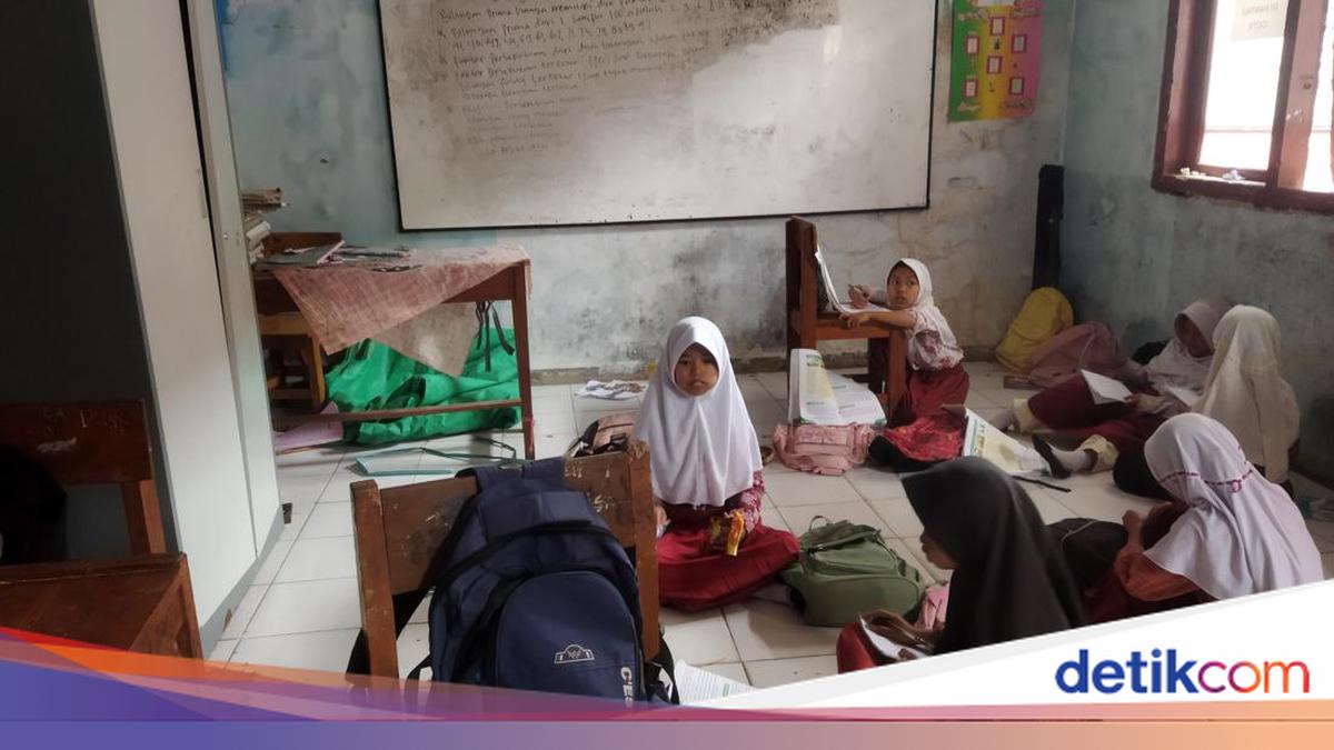 400 Siswa SDN Banjarwangi Pandeglang Belajar di Musala dan Perpustakaan, Kekurangan Kelas Hampir 10 Tahun