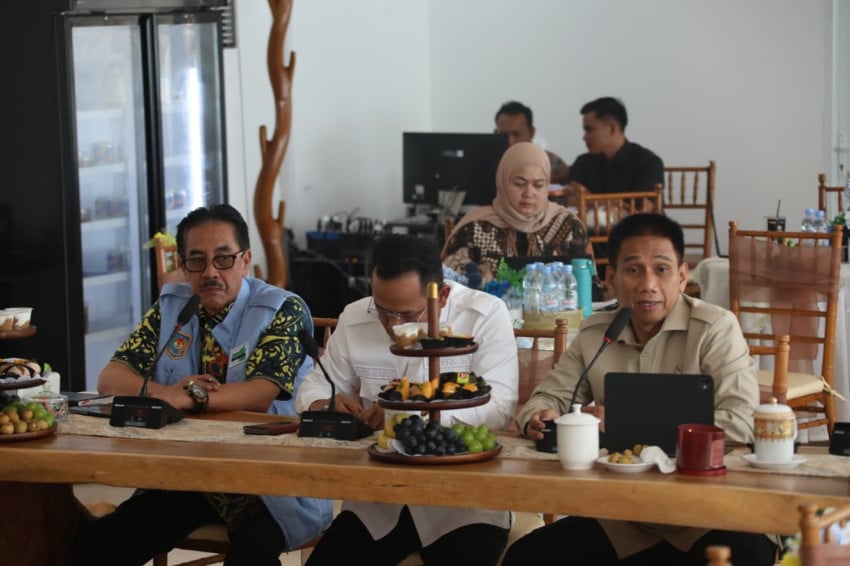 Wamendagri Wiyagus Minta Forkopimda Kaltim Jadi Motor Pengendali Karhutla, Kepala Daerah Diminta Ganti Pola dari Pemadaman ke Pencegahan