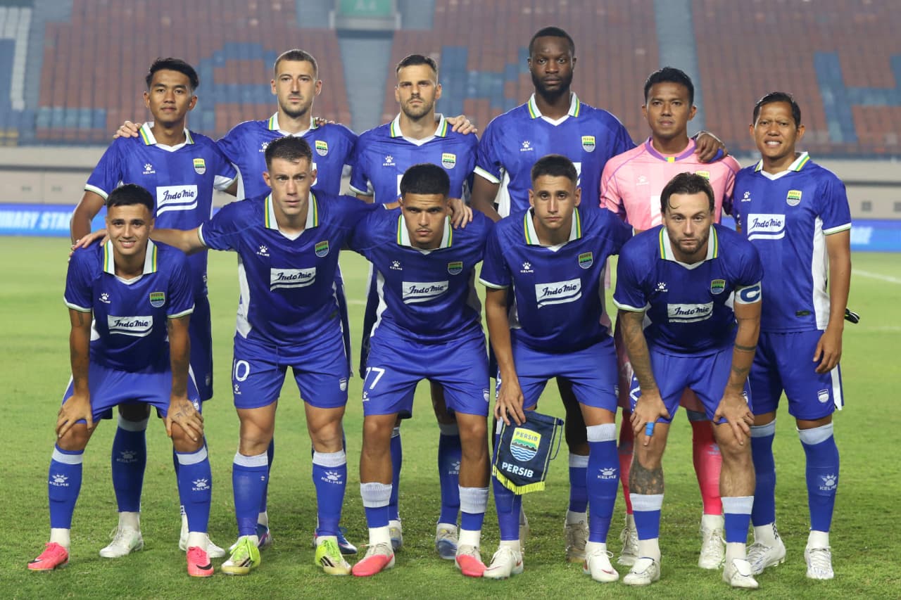 Persib vs Persik di Super League: Poin Sama, Rekor 12 Pertemuan Jadi Modal