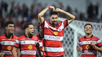 Madura United vs Bhayangkara Berakhir 3-3, Java United Tekuk Bali United 3-2