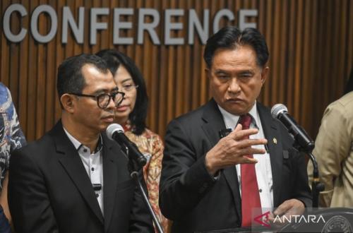 Yusril Koordinasikan Gugatan Karhutla Kalbar ke Mensesneg, 10 Pihak Digugat Termasuk Presiden