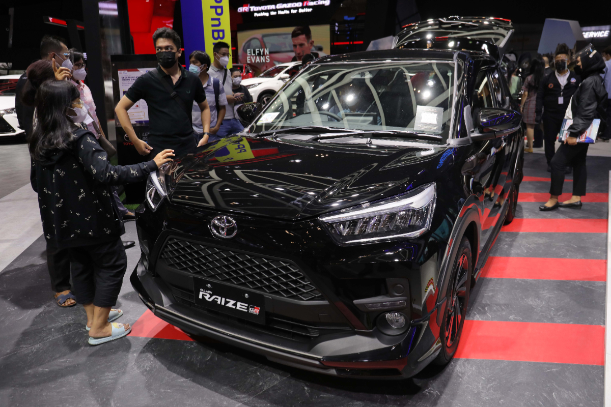 9 Mobil Manual Terbaik 2026 yang Masih Layak Dibeli