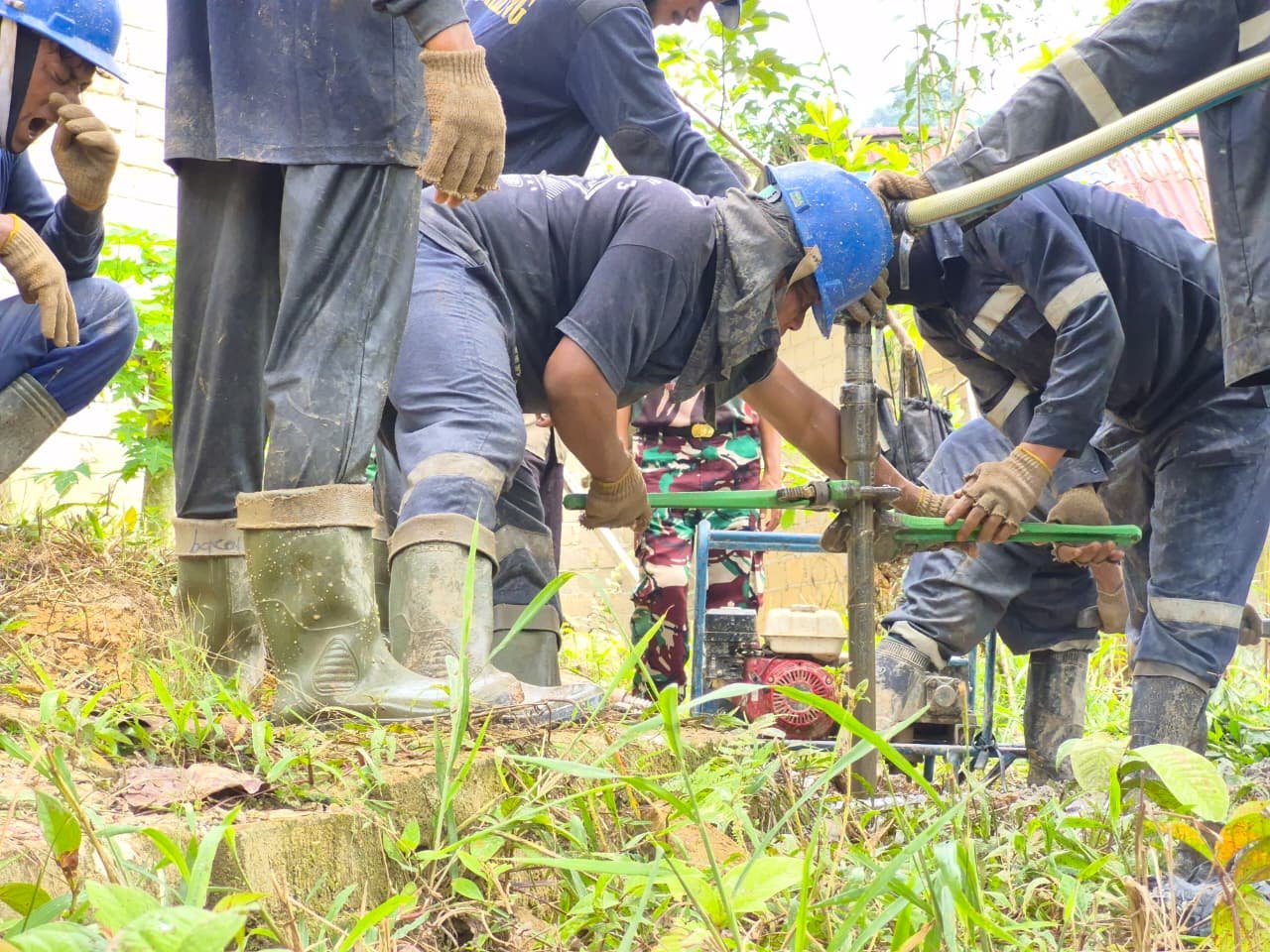 Sumur Bor TMMD ke-130 Kodim Tarakan Keluarkan Air, Pipa Segera Dipasang di Kampung 1