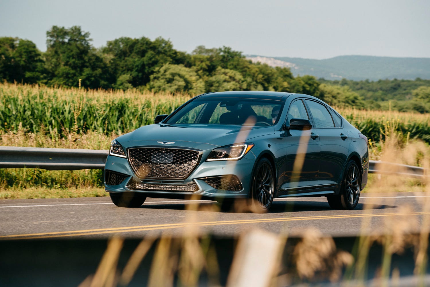 Hyundai Recall 94.622 Unit Genesis G80 dan Hyundai Genesis karena Risiko Kebakaran
