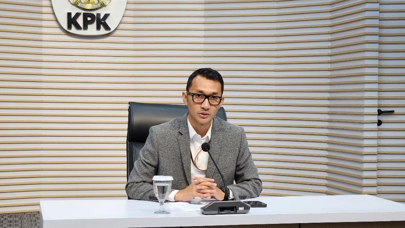 KPK Tangkap Kepala Perwakilan BPK Jateng dalam OTT Klaten, 20 Orang Diamankan dan Rp 1 Miliar Disita