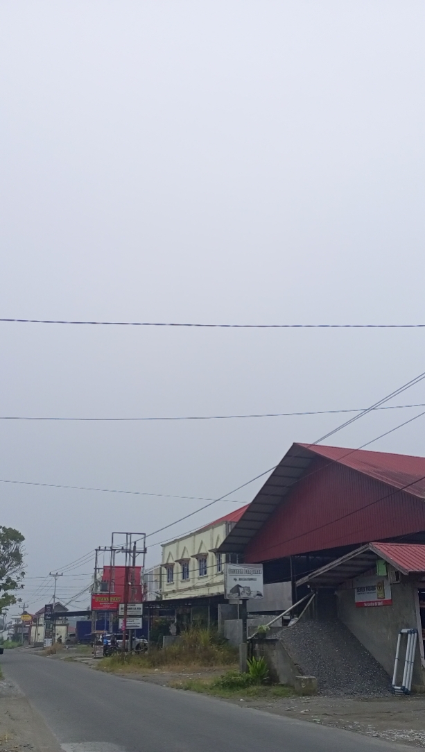 Warga Agam-Bukittinggi Keluhkan Kabut Asap Kiriman Sebulan, Minta Pemda Koordinasi Lintas Daerah