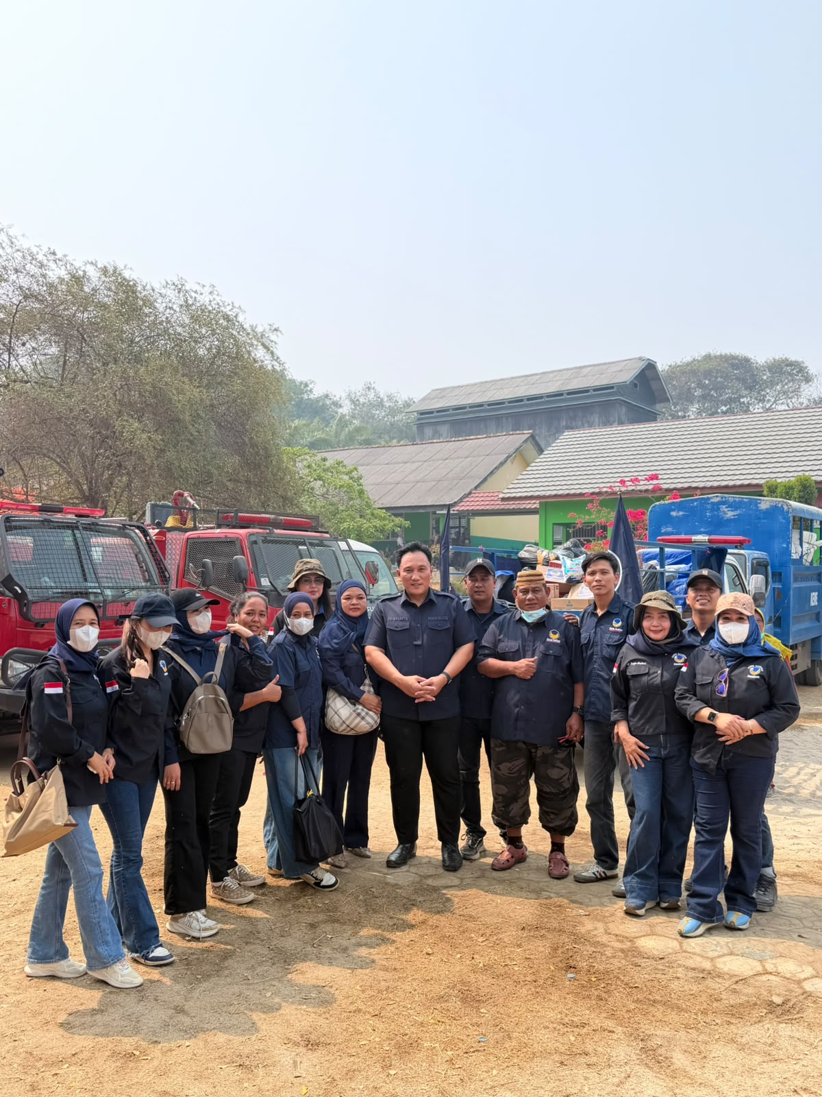 DPW NasDem Bangka Belitung Salurkan Sembako dan Alat Masak untuk Korban Kebakaran Simpang Rimba
