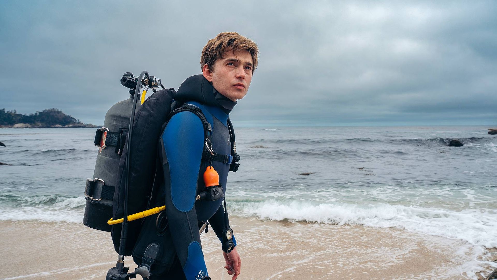 Review Whalefall: Thriller Bertahan Hidup di Dalam Perut Paus Sperma
