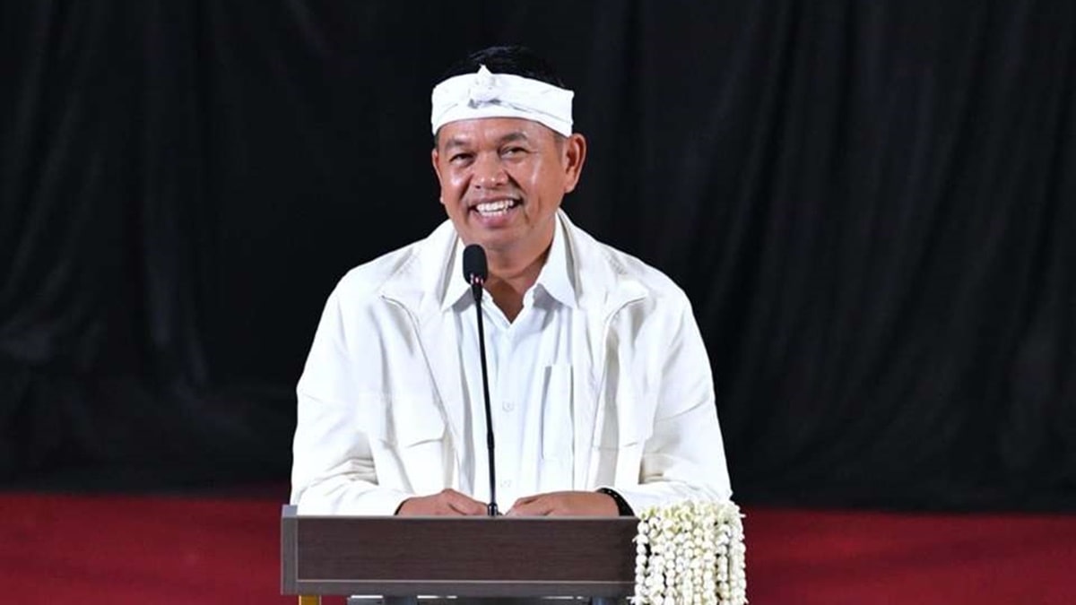 Gubernur Jabar Dedi Mulyadi Pastikan 40 Rumah Berarsitektur Sunda dan Perbaikan Jalan Rusak di Ciamis Mulai 2027