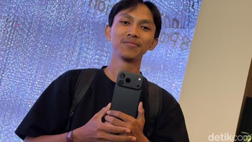 Pria Bekasi Tidur 15 Menit demi Antre iPhone 18 Pro Max di Hari Pertama