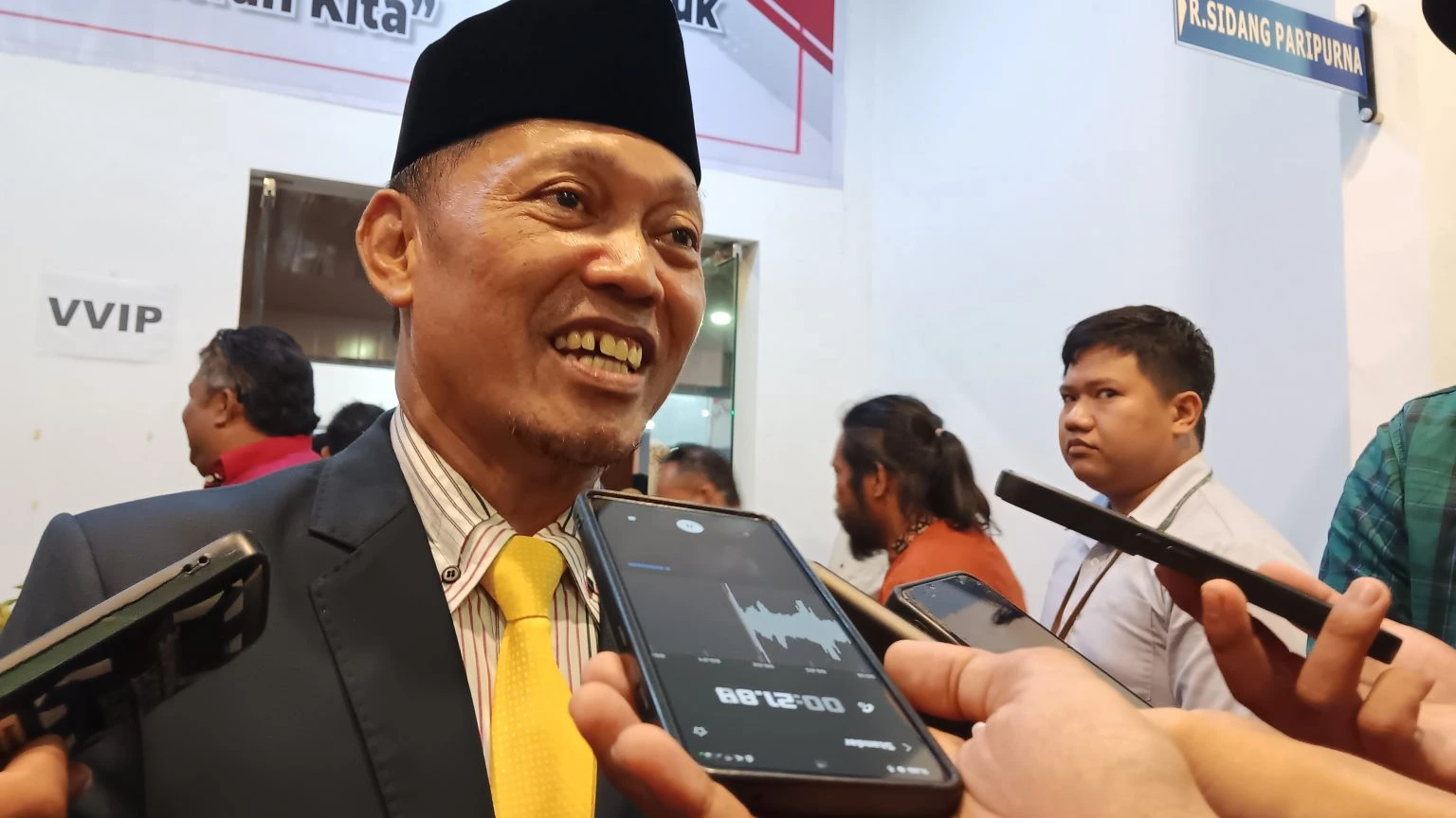 Anggota DPRD Mamuju Sugianto Minta Kajian Matang Wacana Sekolah Gratis, Soroti 4 Indikator Sebelum Diterapkan
