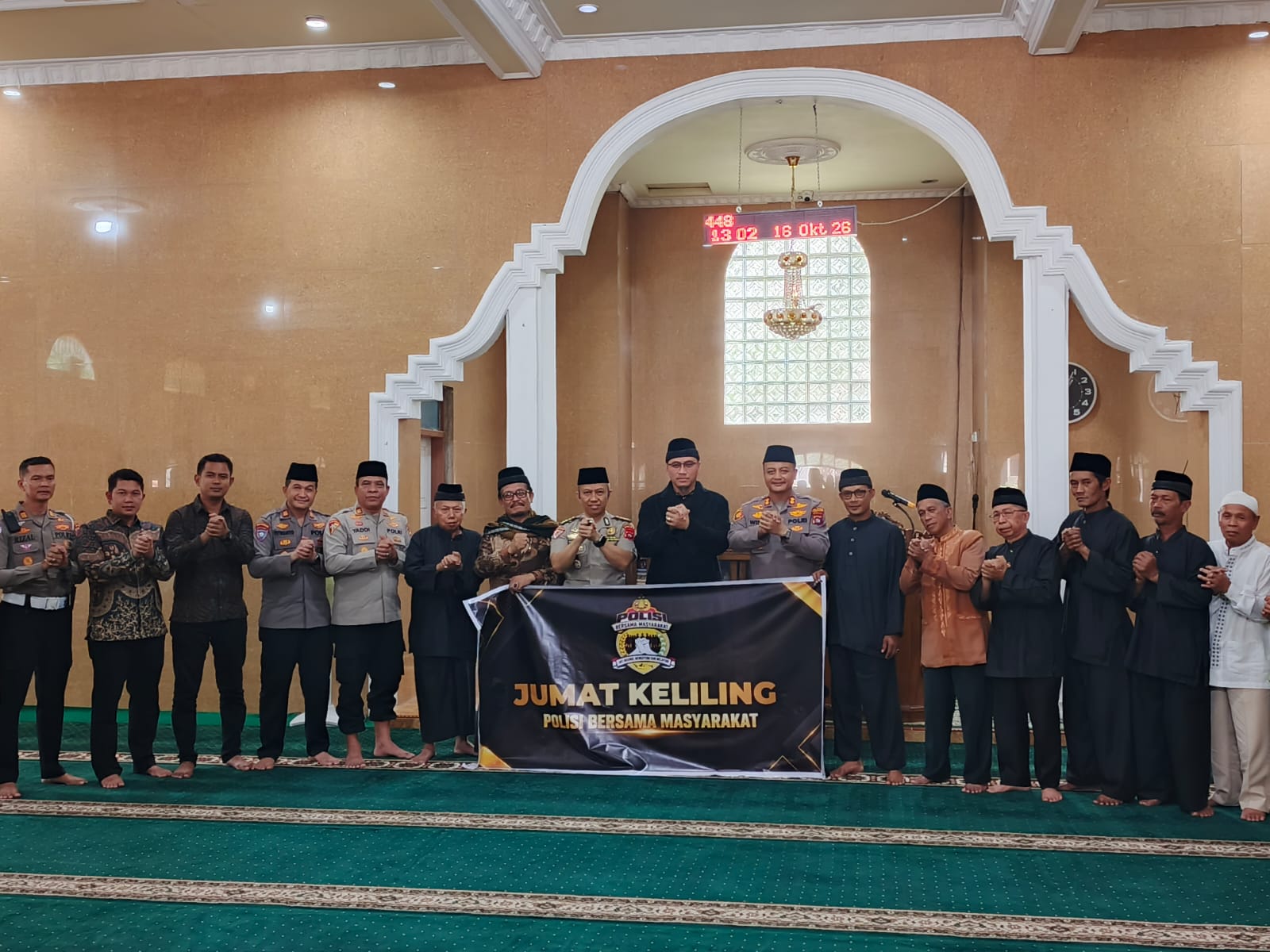Irwasda Polda Sumbar Kunjungi Masjid Ashliyah Padang Panjang, Silaturahmi dengan 100 Jamaah dan Tokoh Adat