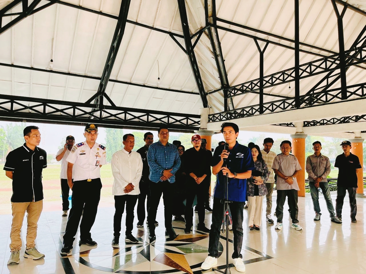 APJII Banten dan KOPI Pandeglang-Lebak Rapikan Kabel Fiber Optik Semrawut Sepanjang 14 Kilometer