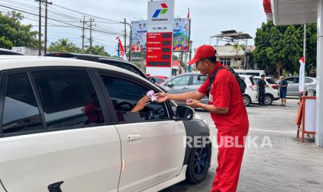 Pertamina Tambah Pasokan Pertalite 30% di Sulawesi Utara, Antrean SPBU Mulai Terurai