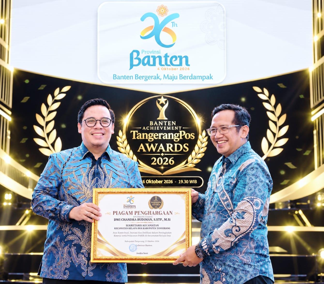 Sekcam Kelapa Dua Dwi Chandra Budiman Raih Penghargaan Tokoh Inspiratif Banten TangerangPos Awards 2026