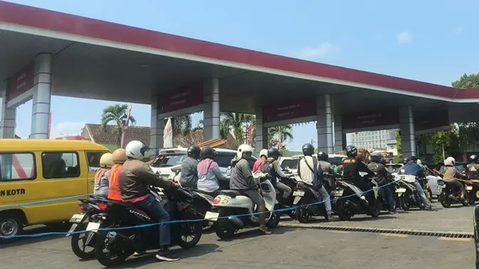 Pertamina Bantah Kuota BBM Jember Dipangkas, Antrean Dipicu Jadwal Kapal Tanker