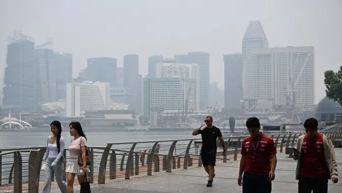 Kabut Asap dari Sumatera dan Kalimantan Ancam Pariwisata Singapura, Pemesanan Tur Luar Ruangan Turun 30 Persen