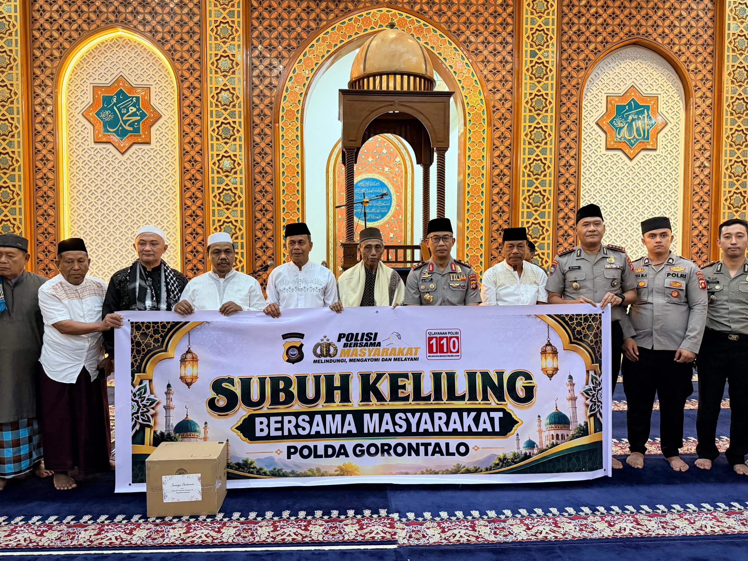 Kapolda Gorontalo Sholat Subuh Berjamaah di Masjid Agung Baiturrahim, Lanjut Dialog Bareng Warga