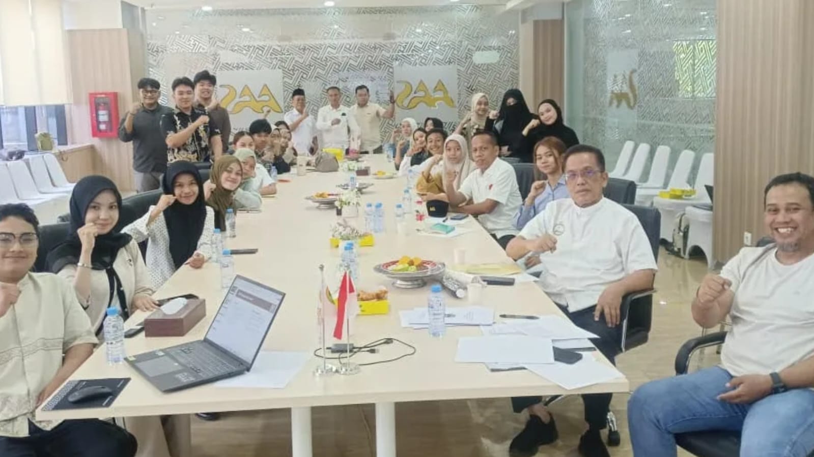 IKA Unhas Salurkan Modal Usaha Rp 1,5 Miliar untuk Mahasiswa Yatim-Piatu, 33 Peserta Presentasi Bisnis