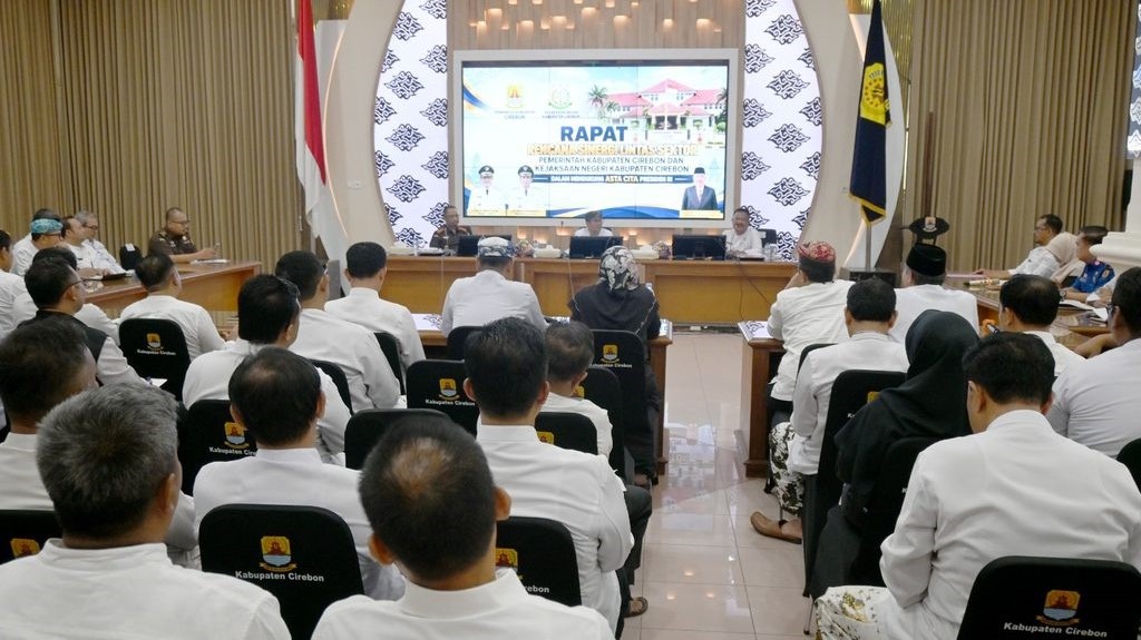 Pemkab Cirebon Gandeng Kejari Perkuat Linmas Desa untuk Deteksi Dini Masalah Sosial-Ekonomi Warga