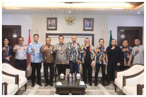 Wali Kota Medan Rico Waas Tantang PKN Buktikan Manfaat, Minta Organisasi Pemuda Tak Cuma Ramai di Acara Sendiri
