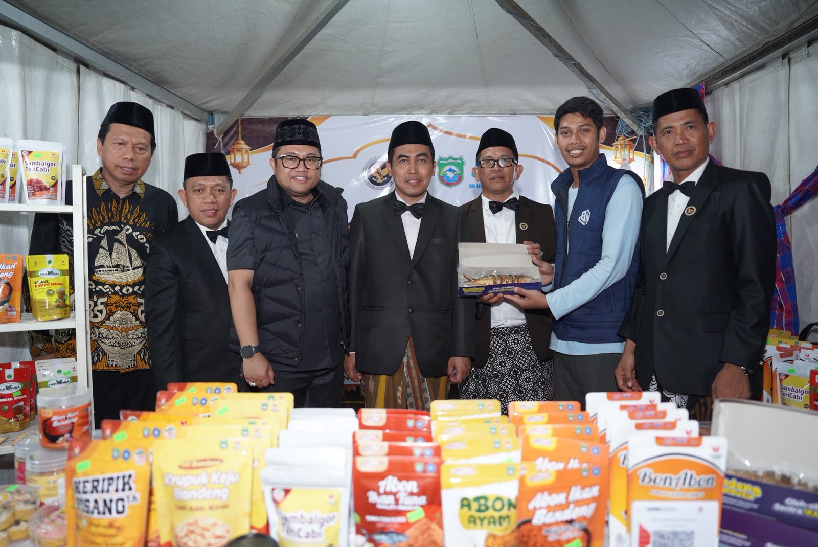 Kemenhaj dan Plt Bupati Gowa Dorong UMKM Sulsel Masuk Rantai Pasok Haji, 200 Stan Terisi Penuh