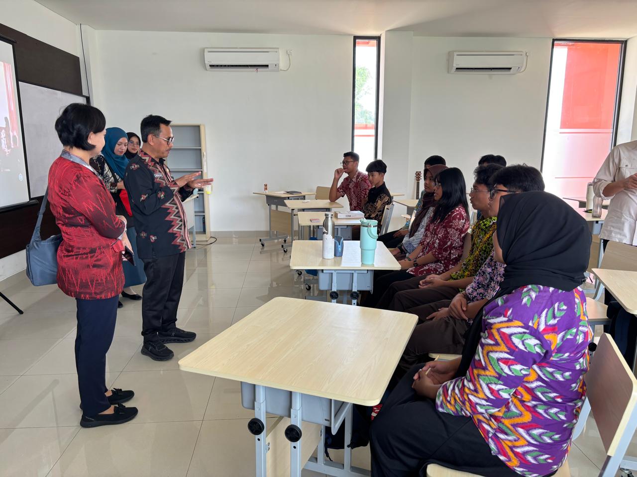 Pemprov Sultra Siapkan Sekolah Unggulan, SMAN 4 Kendari Jadi Perintis dengan Seleksi Siswa Berprestasi