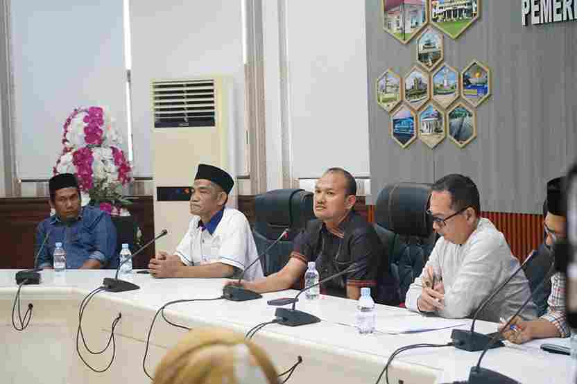 Pemko Tanjungbalai Temui 40 PKL Food Court Jalan Bachtiar Chusa, Bantuan Diserahkan Saat Car Free Day