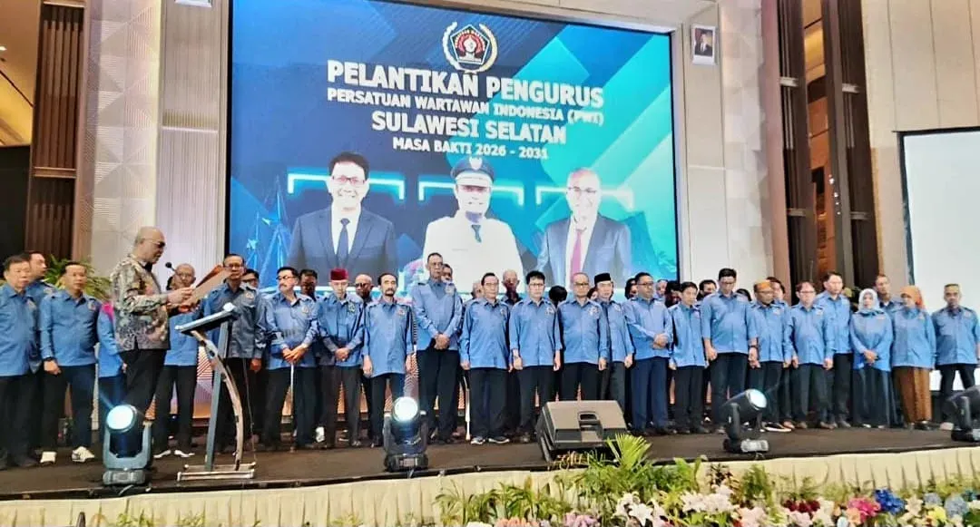 Suwardi Thahir Resmi Nahkodai PWI Sulsel 2026–2031, Ketum PWI Pusat Ingatkan Kode Etik di Era Digital