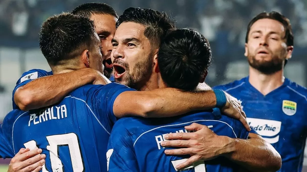 Persib Bandung Jamu Persik Kediri Malam Ini, Marc Klok Incar Tiga Poin