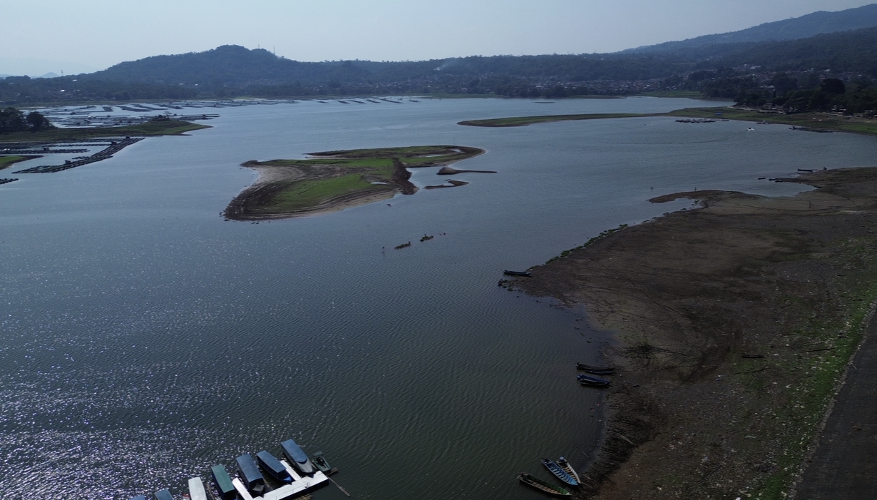 Volume Air Waduk Darma Kuningan Menyusut Jadi 9 Juta Meter Kubik, Petugas Sebut Efek Kemarau dan Irigasi