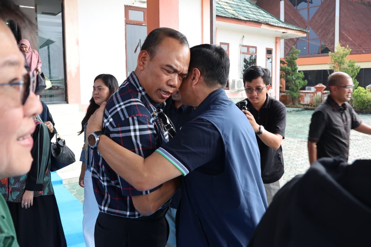 Kapolda Kaltara Antar Keberangkatan Irjen Pol Agus Wijayanto ke Bandara Juwata Tarakan, Lanjut Tugas Kapolda Bangka Belitung
