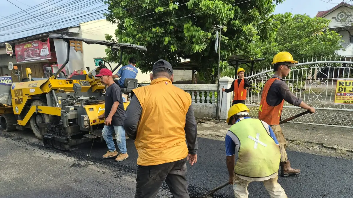 Jalan Gaharu Binjai Utara Diaspal Setelah 20 Tahun Rusak, Pemko Binjai Gelontorkan Rp994 Juta