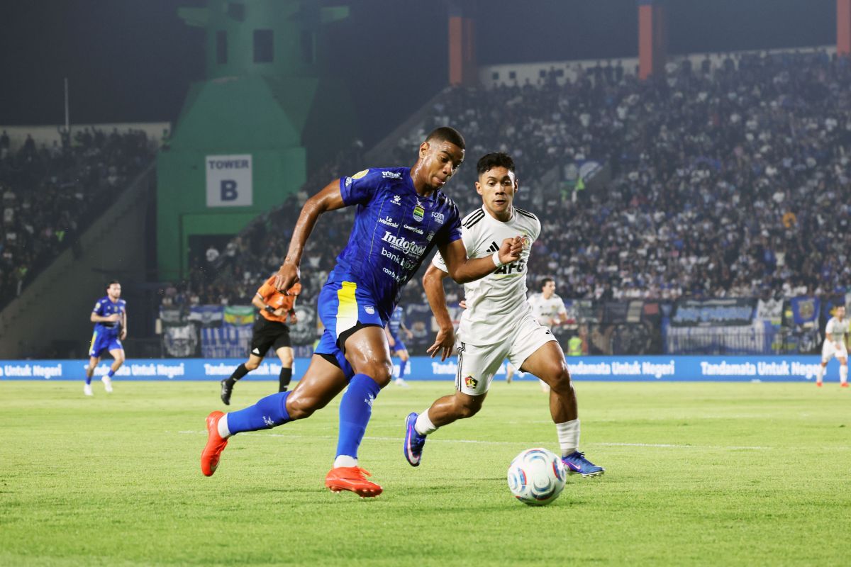 Gol Julio Cesar di Menit 78 Bawa Persib Bandung Tekuk Persik Kediri 1-0
