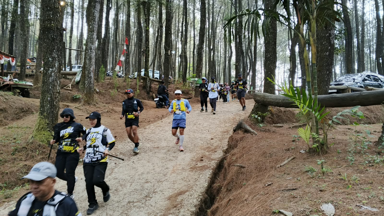 200 Pelari Ramaikan DTBL Trail Run 2026 di Talaga Surian, Wabup Kuningan Sebut Ajang Promosi Wisata Alam