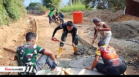 Satgas TMMD ke-130 Kodim 1418/Mamuju Genjot Jalan dan Drainase Desa Pammulukang di Hari Keenam
