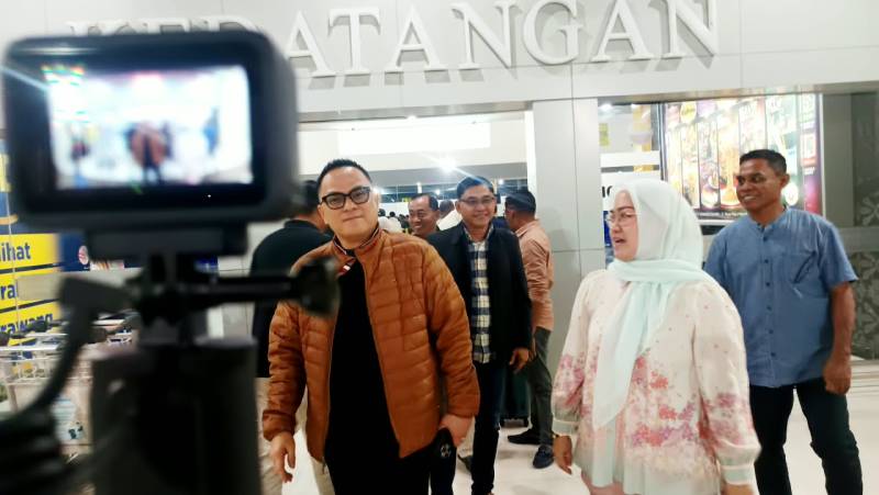 Kakanwil Kemenkum Malut Topan Sopuan Tiba di Ternate, Jadwalkan Pisah Sambut dengan Budi Argap Situngkir Senin