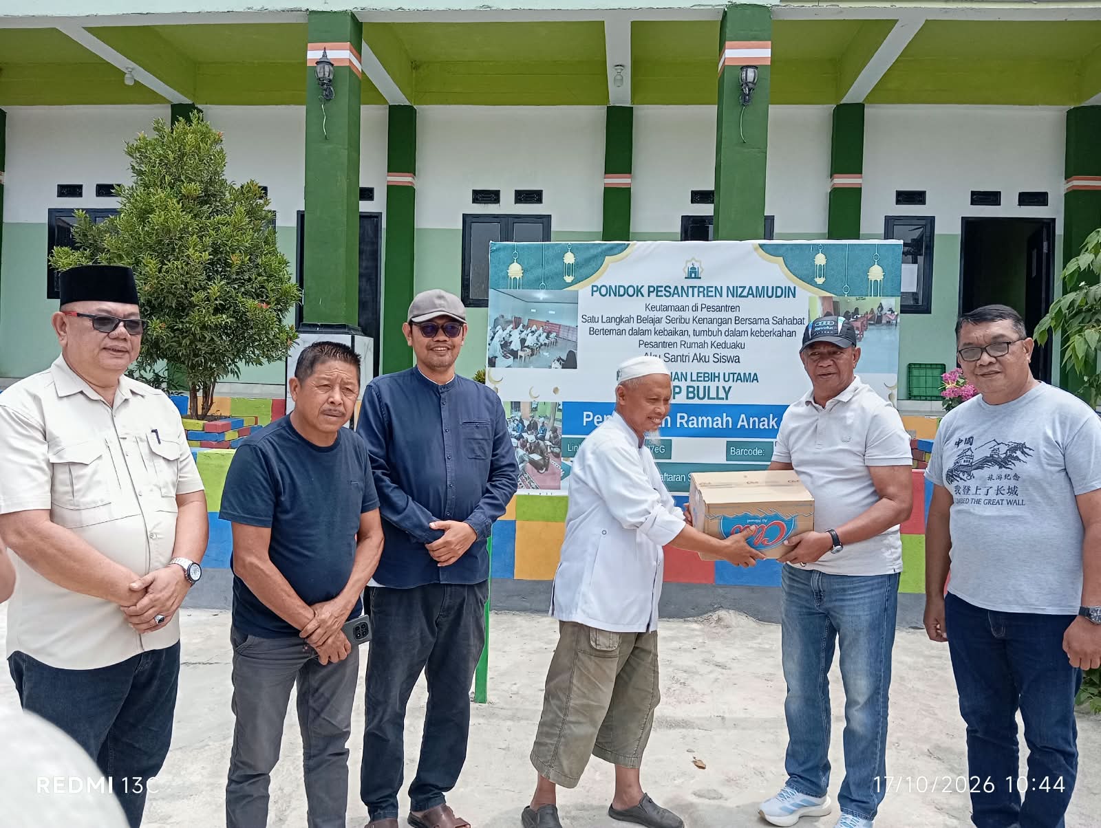 Bupati Boltim Oskar Manoppo Serahkan Logistik Jelang Hari Santri Sulut, 2.000 Santri dari 21 Pesantren Diprediksi Hadir
