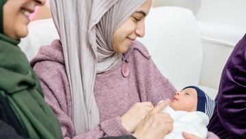 5 Desain Kartu Ucapan Tasyakuran Kelahiran Anak yang Bisa Dipesan Online
